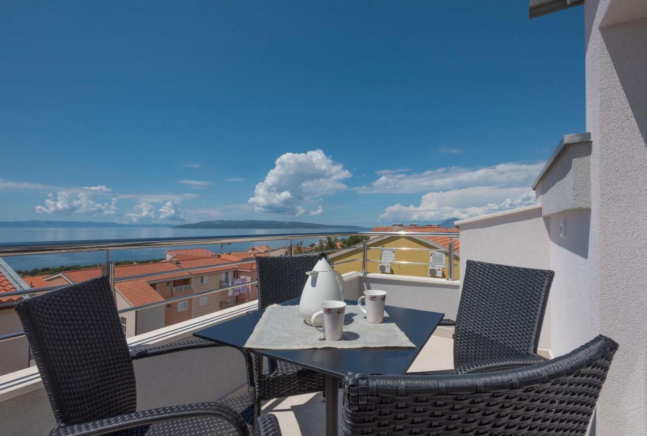 Apartmani Vujcic มาคาร์สกา ภายนอก รูปภาพ